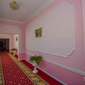 Коридор в санатории Москва в городе Ессентуки - фотография