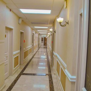 Коридор в санатории Москва в городе Ессентуки - фотография